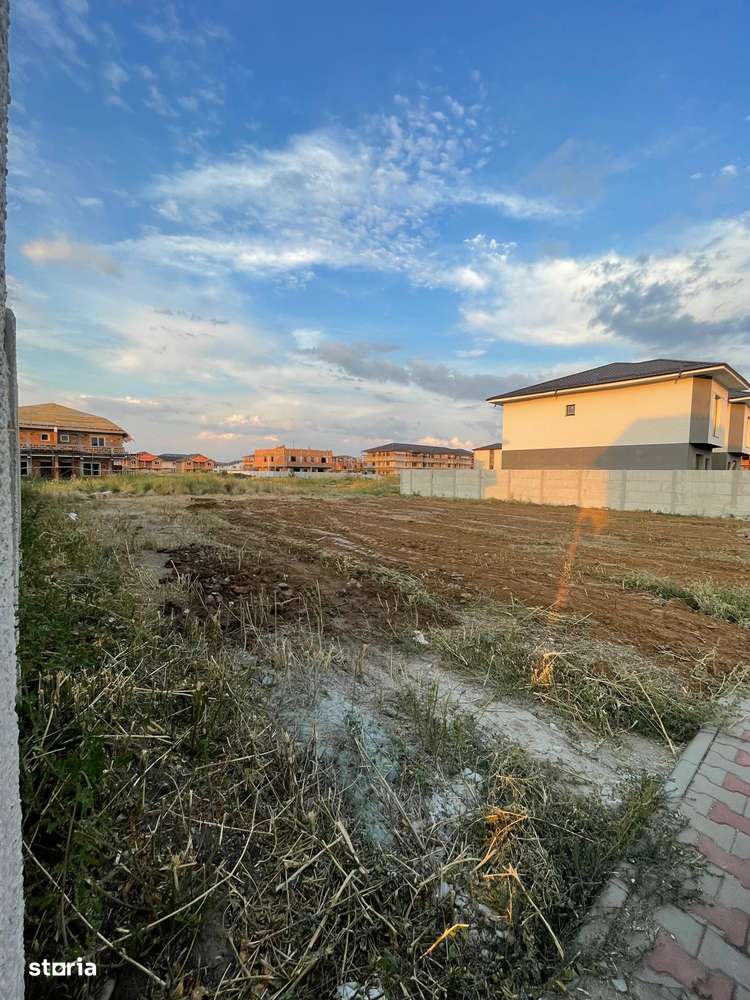 Teren de vanzare|locatie excelenta|racordat complet - Imagine principală: 2/7