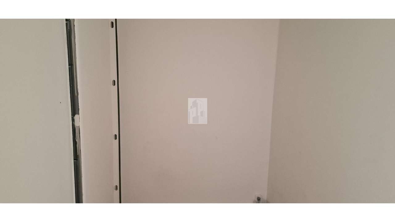 Loja - c/ mezzanine-17