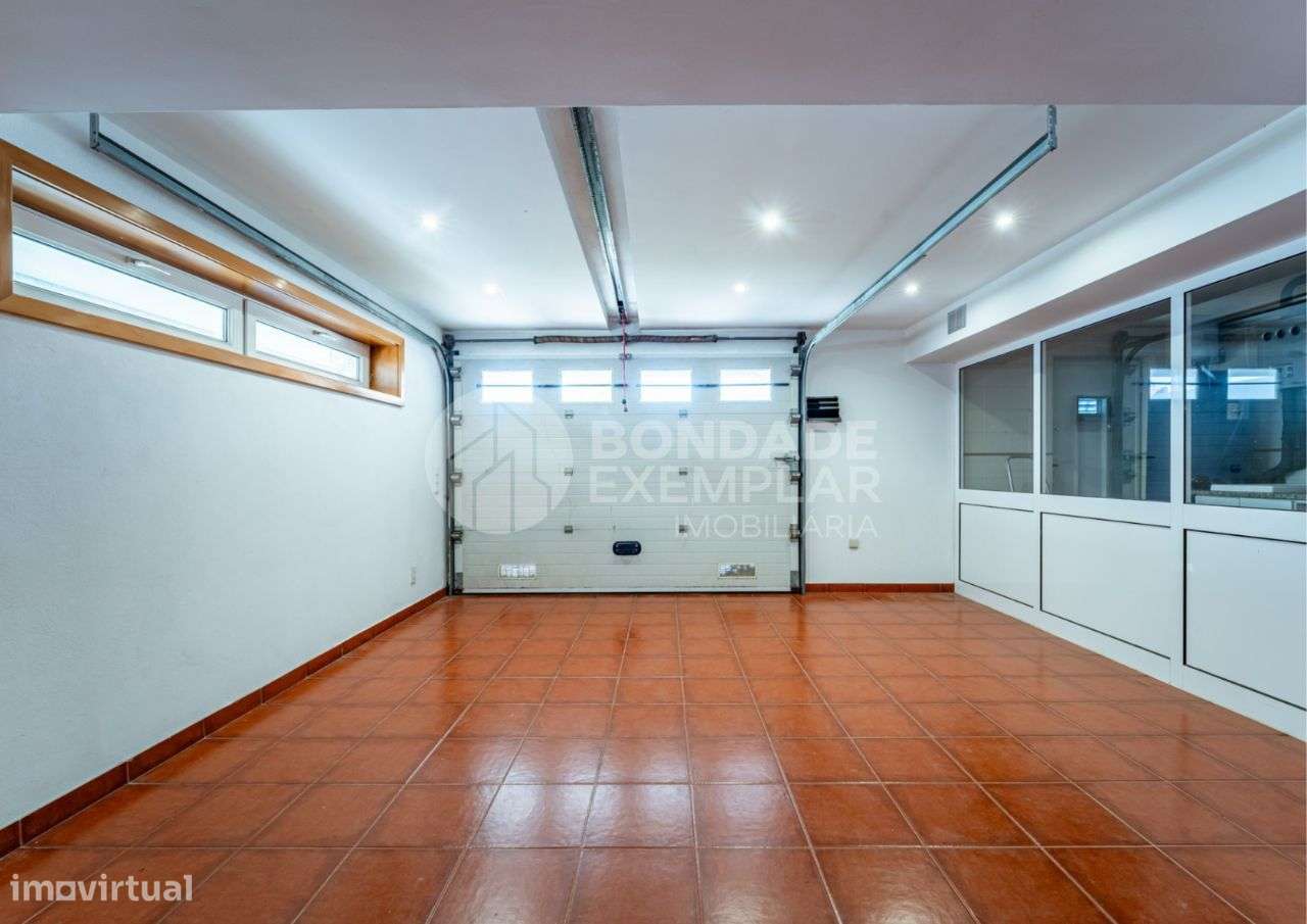 Excelente Moradia V4 - Quinta de Lousã - Valongo-33