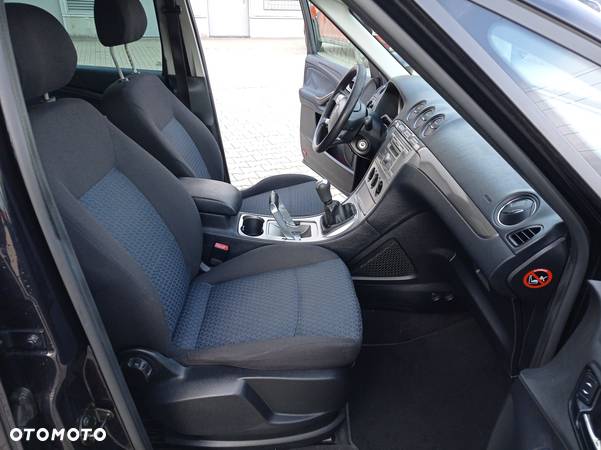 Ford S-Max 2.0 Ambiente - 18