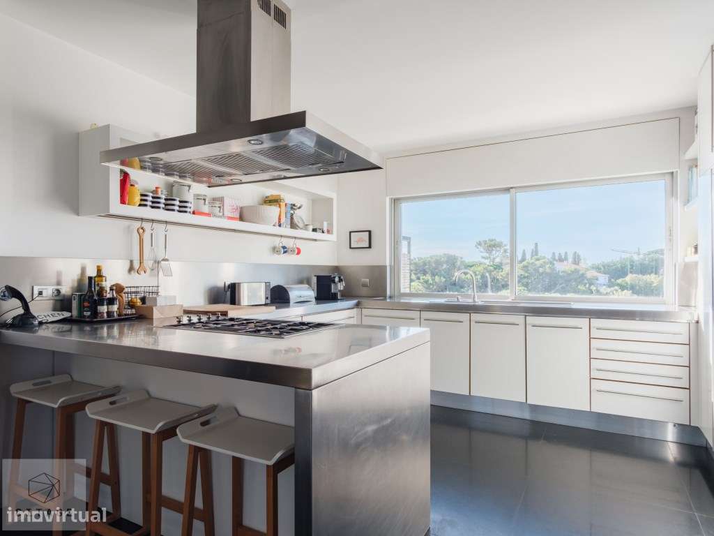 Moradia com vista mar no centro do Estoril-16