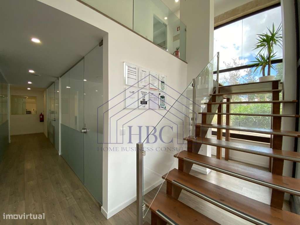 Espaço Comercial de Excelência | Ideal para Investimento ou Utiliza...-9