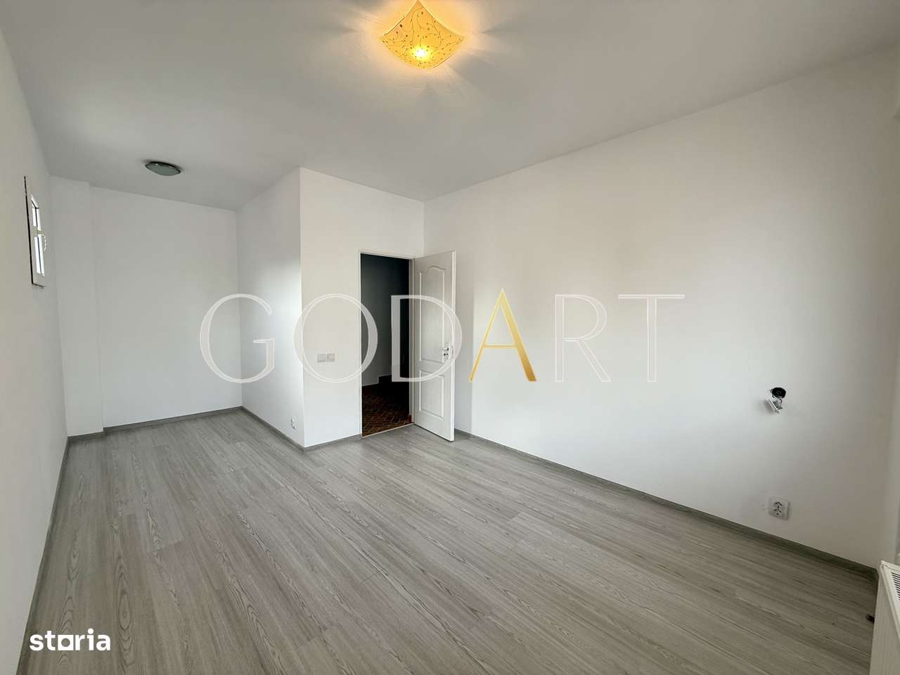 Oportunitate | Vila individuala | Curte | Tei-12