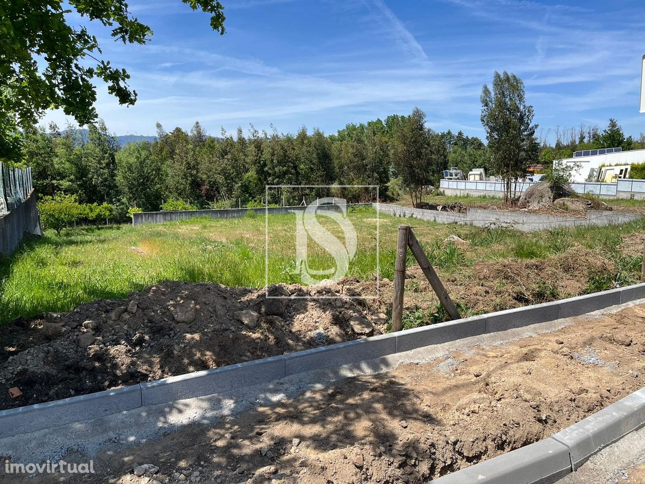 Terreno em Adiça - Tondela