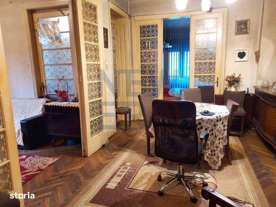 Proprietate deosebita intr-o casa interbelica, de vanzare in zona Unir - Imagine principală: 5/13