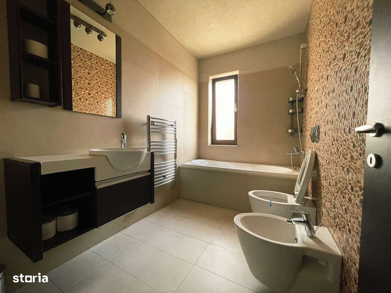 2 camere Teilor , mobilat / utilat , finisaje moderne ! - Imagine principală: 5/13