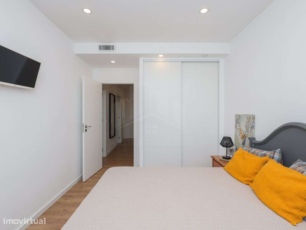 Moradia T3 com Terraço - Gondomar-32