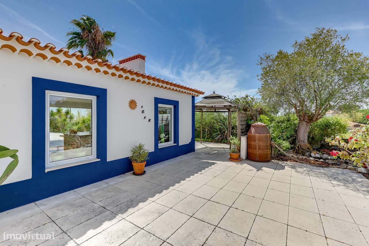 Moradia Isolada com Jardim, Piscina e Eficiência Energética – Oásis Fa - Grande imagem: 5/48