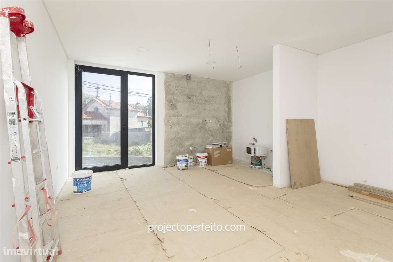 Moradia Geminada T3+1 Venda em São Félix da Marinha,Vila Nova de Gaia-6