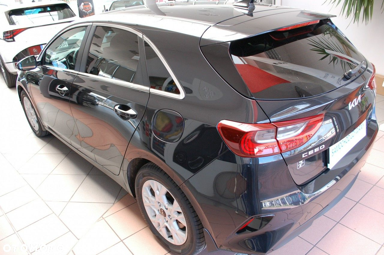 Kia Ceed - 6