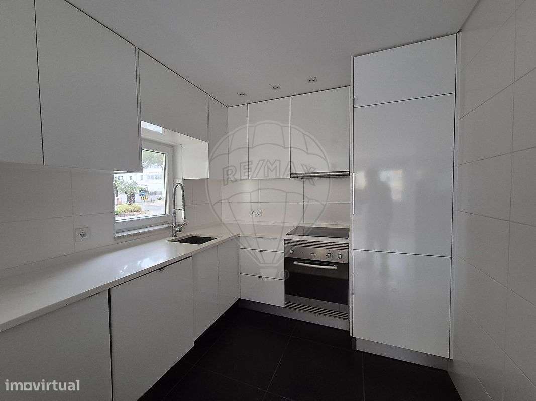 Apartamento T2 para arrendamento - Grande imagem: 2/7