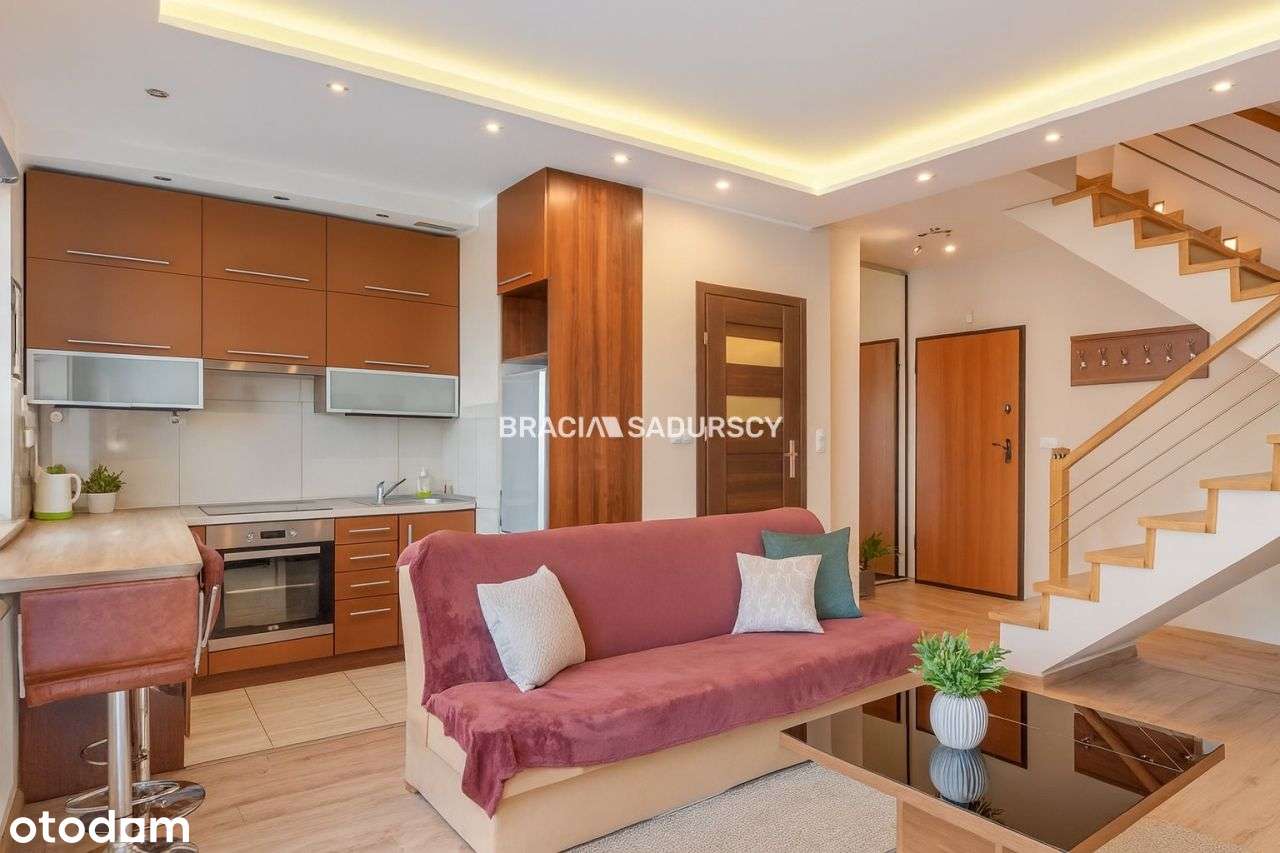 Dwupoziomowe mieszkanie na Ruczaju!-0