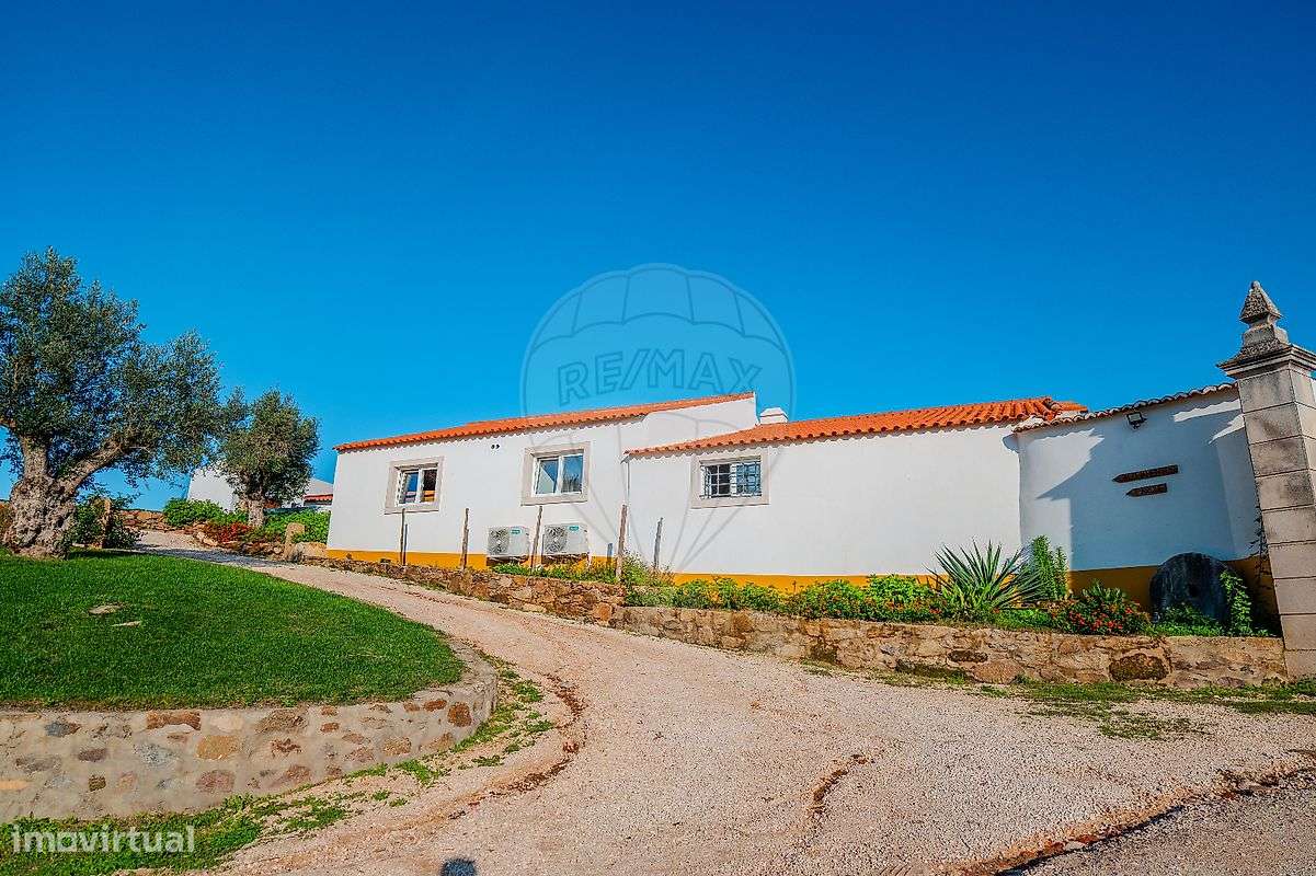 Moradia T13 para venda - Grande imagem: 3/50