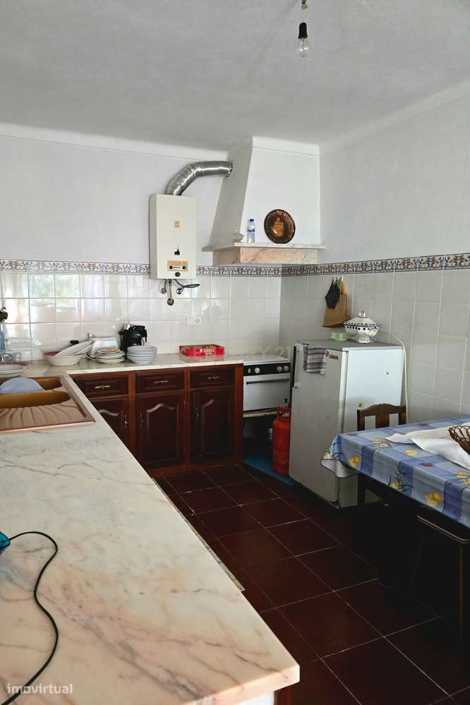 Moradia T3 com 2000 m² de Terreno, Poço, Forno Tradicional e Garagem –-20