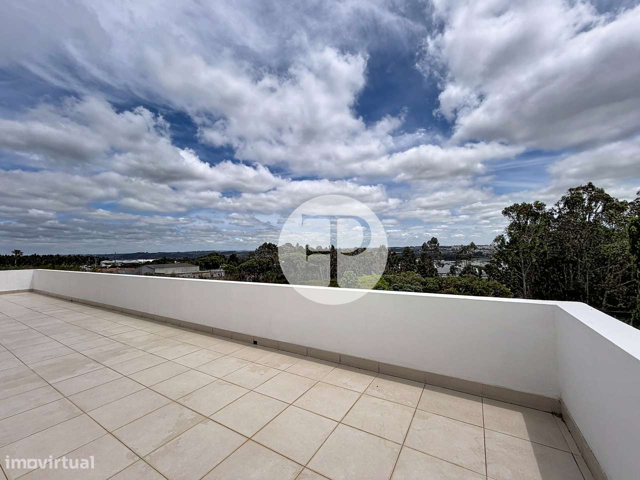 Moradia T4 contemporânea | Piscina e jardim 1.716 m² | Nadadouro-35