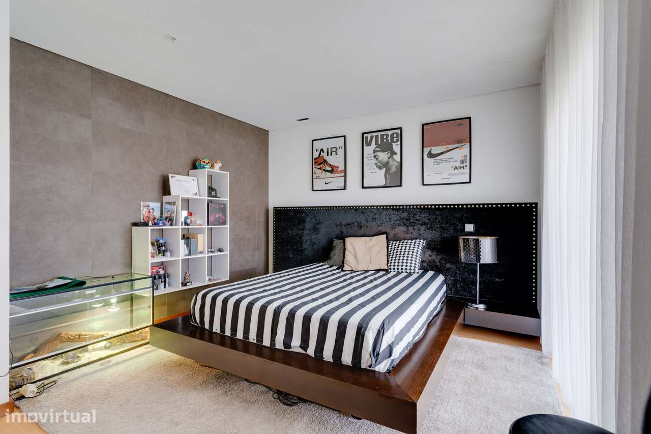 Elegância e Privacidade na Moradia dos Seus Sonhos-17