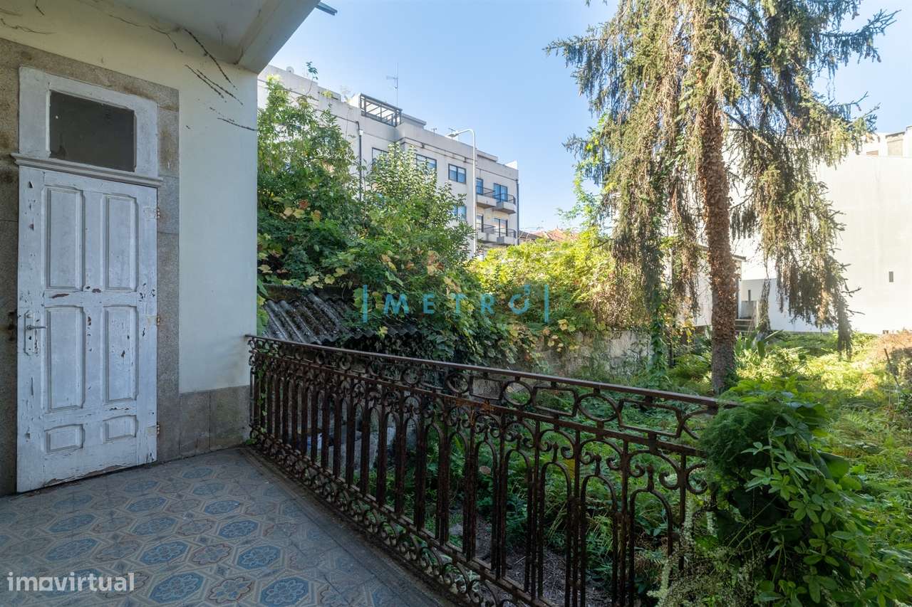 Moradia Devoluta T3 Venda em Cedofeita, Santo Ildefonso, Sé, Miragaia,-23
