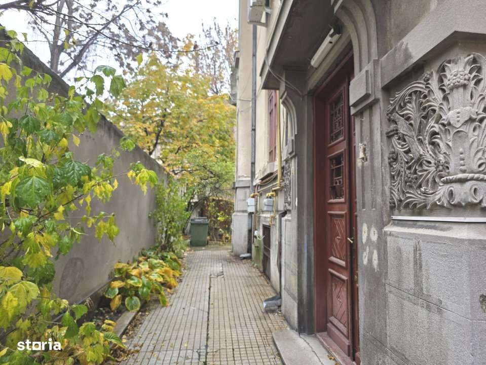 Apartament in Vila, 5 camere, Alexandru Philippide 4, de renovat
