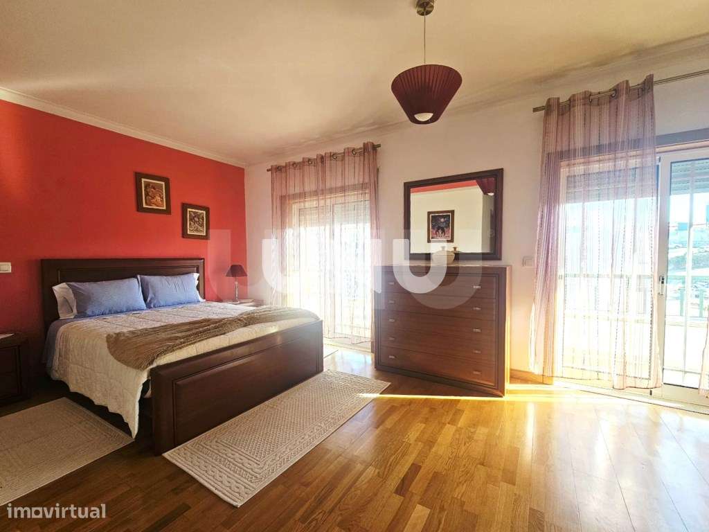 Moradia em Banda T5 - A 5 Minutos do Centro da Cidade de Viseu-12