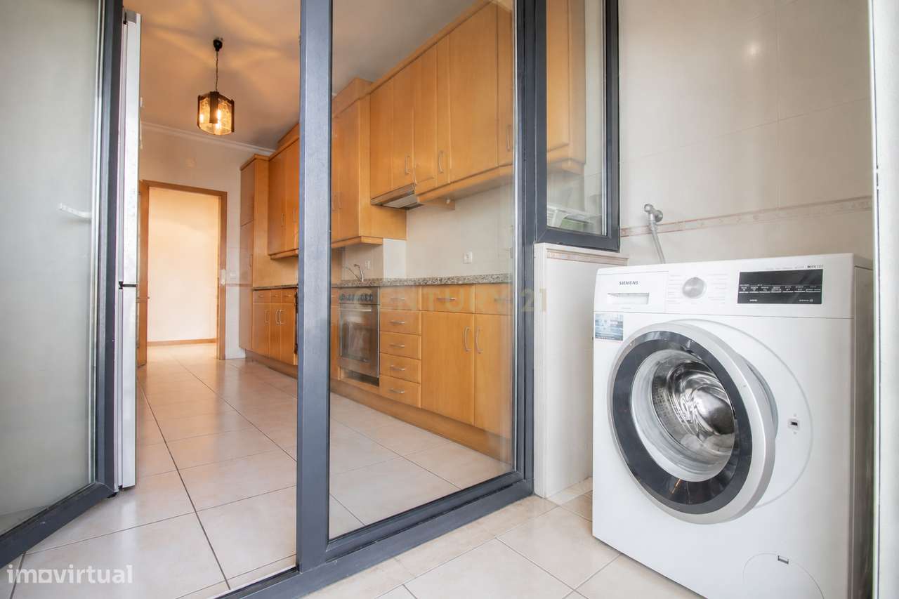 Apartamento T3 com Garagem Dupla na Quinta da Borloteira, Figueira da-9