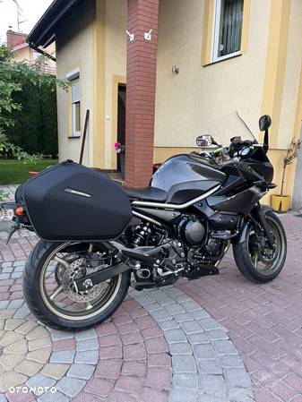 Yamaha XJ - 9