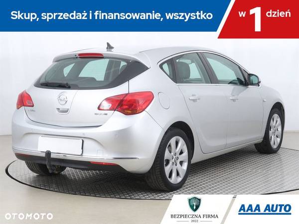 Opel Astra - 6