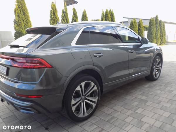 Audi Q8 55 TFSI mHEV Quattro Tiptronic - 12