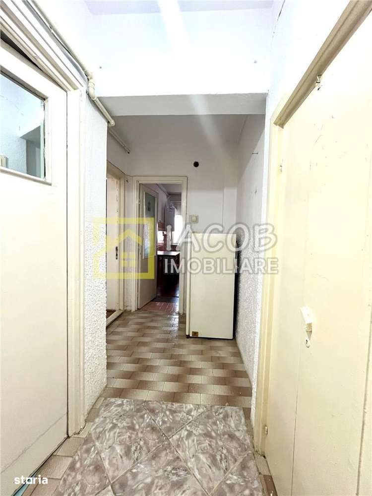 Garsoniera, str. Garii, Bacau-6