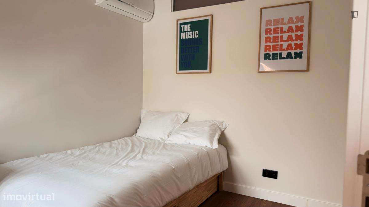 Quarto - localizado em Viana do castelo - Grande imagem: 5/9