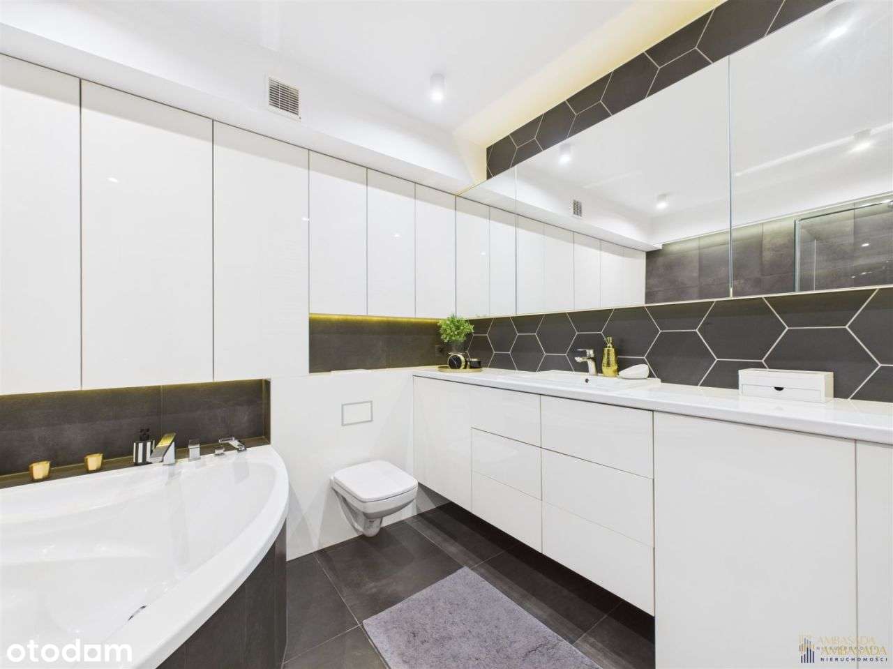 Wyjątkowy apartament z tarasem i ogrodem w Centrum-11