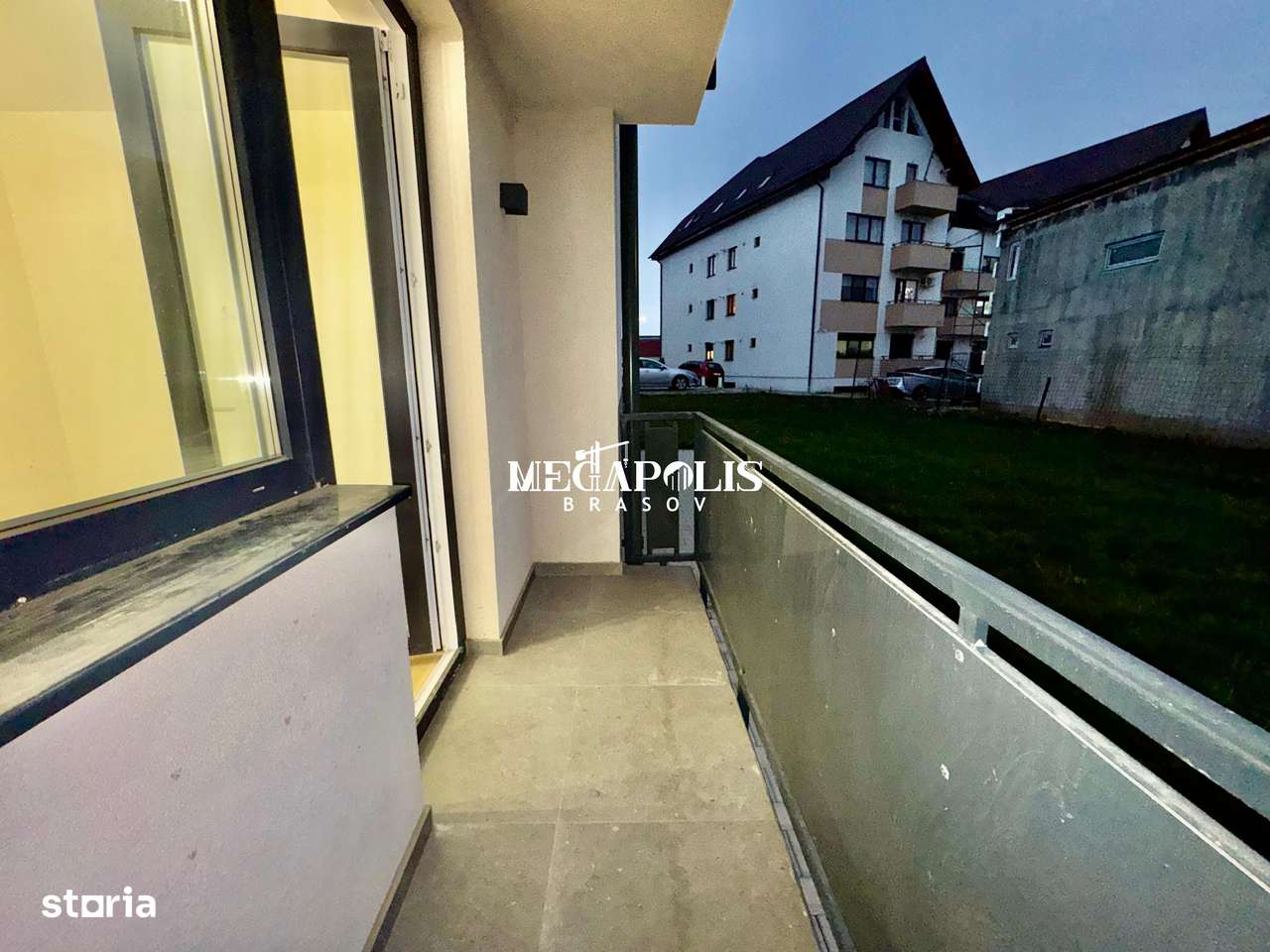 Garsonieră de Vânzare | Parcare | 42 mp | Tractorul-17