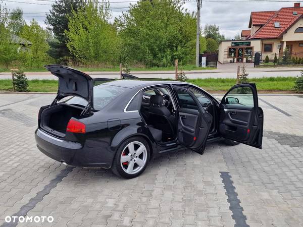 Audi A4 Avant 2.0 TDI DPF Quattro - 32