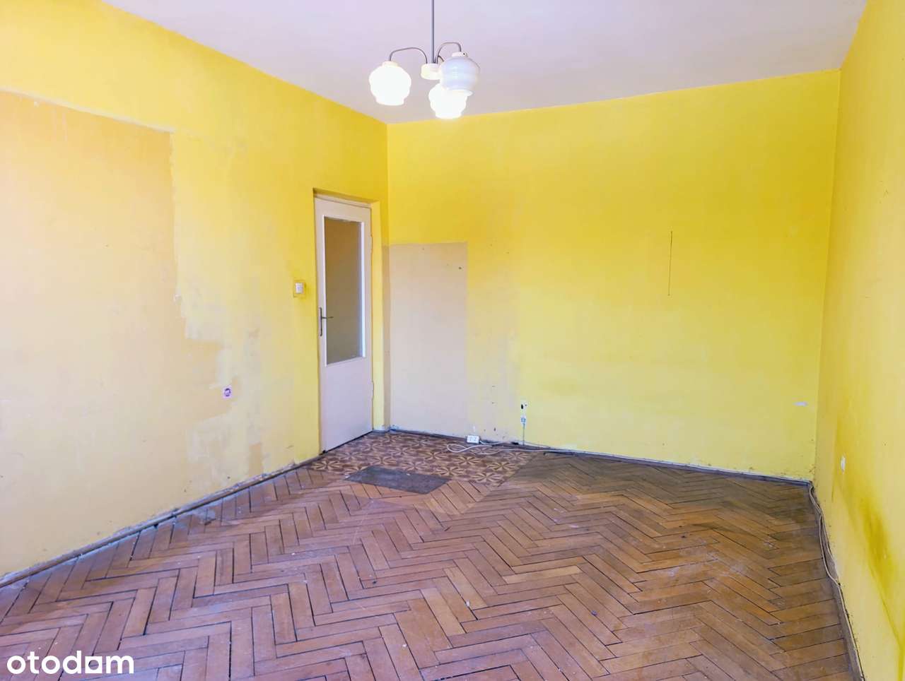 KAWALERKA / UL. CZEREŚNIOWA / 2 PIĘTRO / NISKI BLOK / BALKON - Pełny obrazek: 2/12