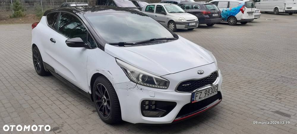 Kia Ceed - 16