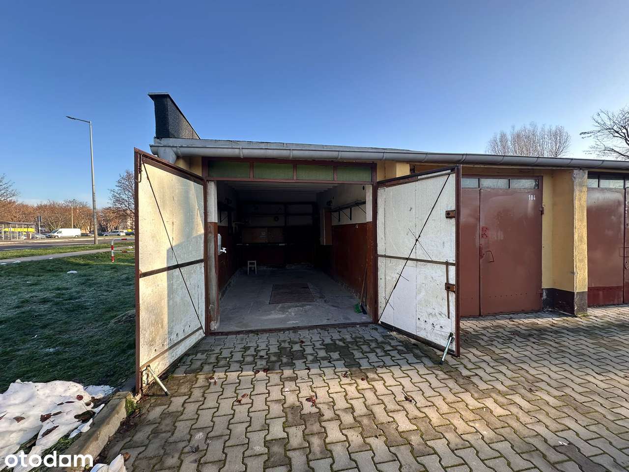 Garaż ul. Dekana, Leszno – prąd, kanał, utwardzony dojazd - Pełny obrazek: 2/8