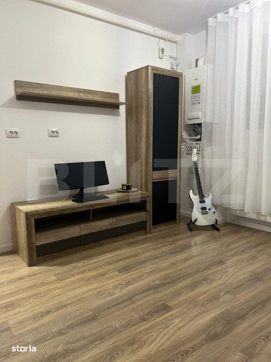 De vanzare apartament semidecomandat, 3 camere, zona Terra