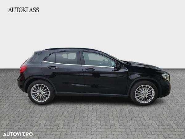 Mercedes-Benz GLA 220 4MATIC - 6