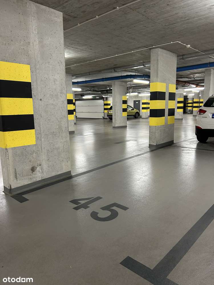 Miejsce postojowe w garażu przy ul. Wrocławskiej 53 | Krowodrza