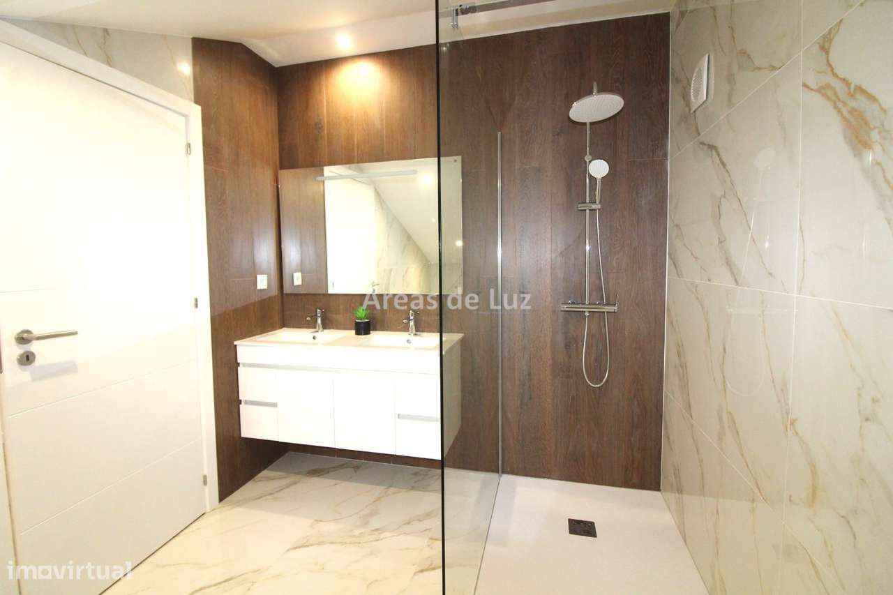 Moradia Unifamiliar T4 - Reguengo do Fétal-12