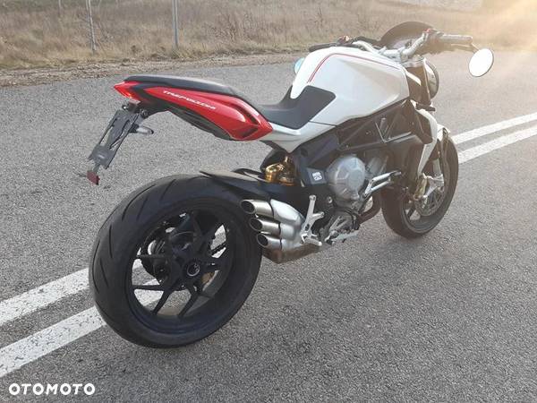 MV AGUSTA Brutale - 5