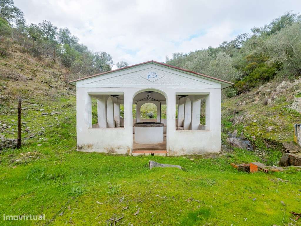 Quinta com quatro suítes e moínho, junto ao Rio Guadiana-31
