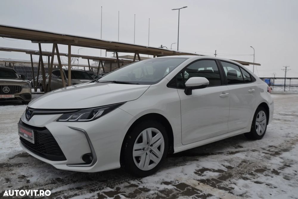 Toyota Corolla Sedan 1.8 Hybrid ECO HSD E-CVT 140 cp 33202 km - 8
