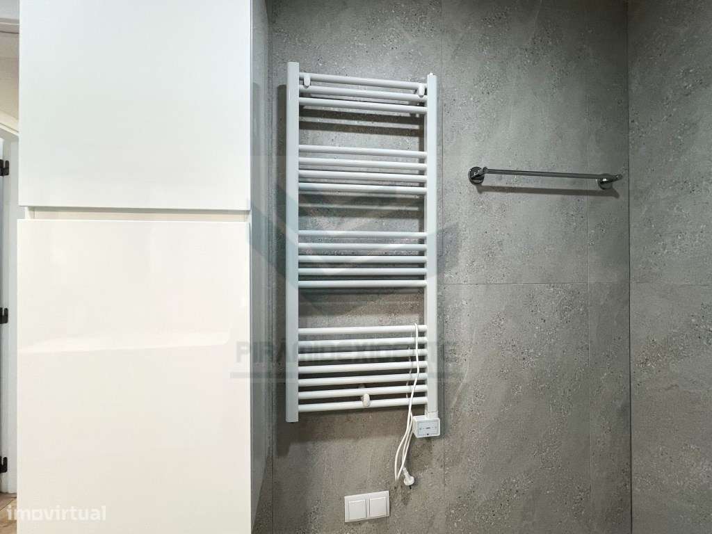 APARTAMENTO 1ºANDAR, T2, ESTACIONAMENTO, VISTA DESAFOGADA-13