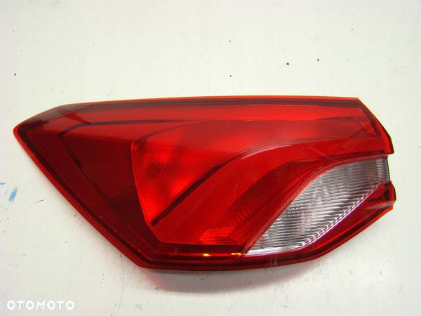 FORD FOCUS MK4 SEDAN - LAMPA LEWY TYŁ LED - 1