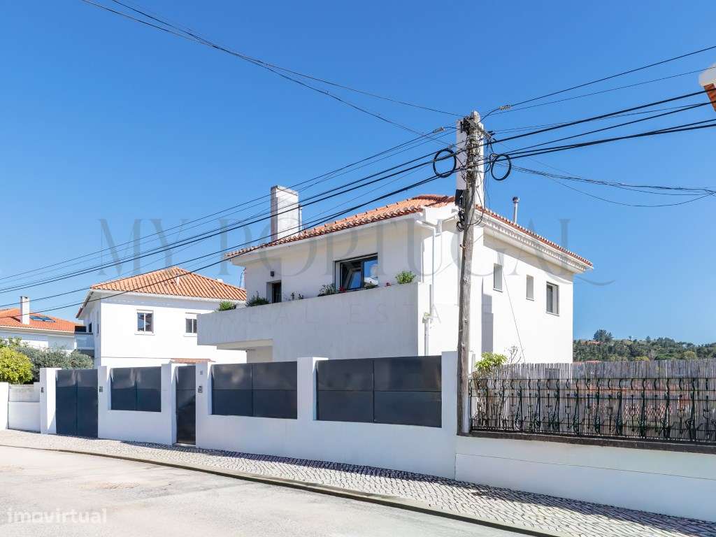 Uma Moradia com Vistas Deslumbrantes de Mar e Vale-51