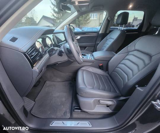 Volkswagen Touareg 3.0 V6 TDI 4Motion DPF Automatik - 3