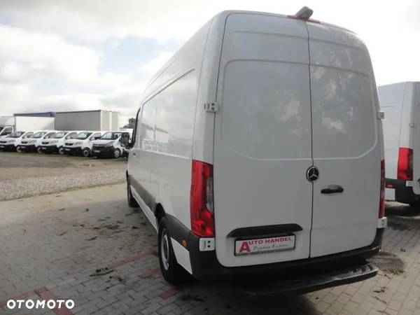 Mercedes-Benz Sprinter L2H2 - 5