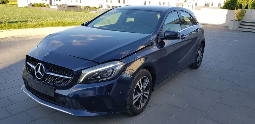 Mercedes-Benz A W176 180 CDI AMG Line 2019