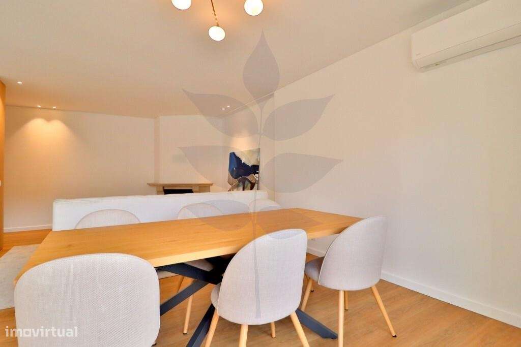 Venda apartamento T2 totalmente renovado em Maximinos-17