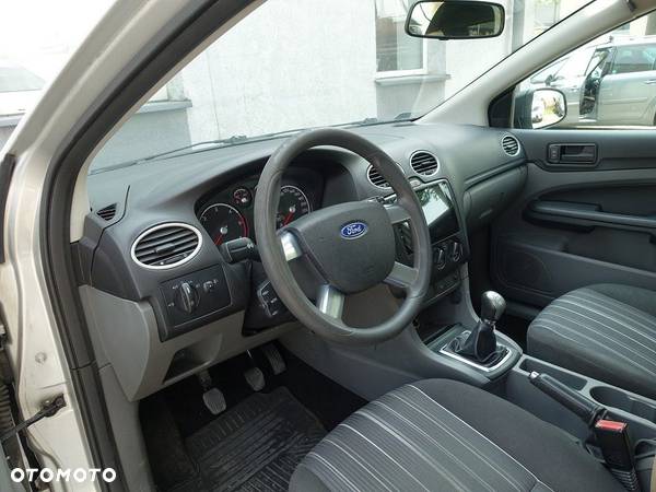 Ford Focus - 15